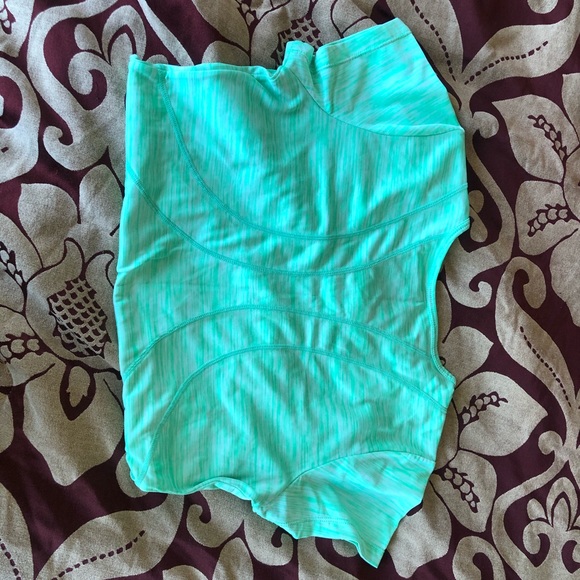 ❌SOLD❌ Reebok Workout Top - Picture 8 of 8